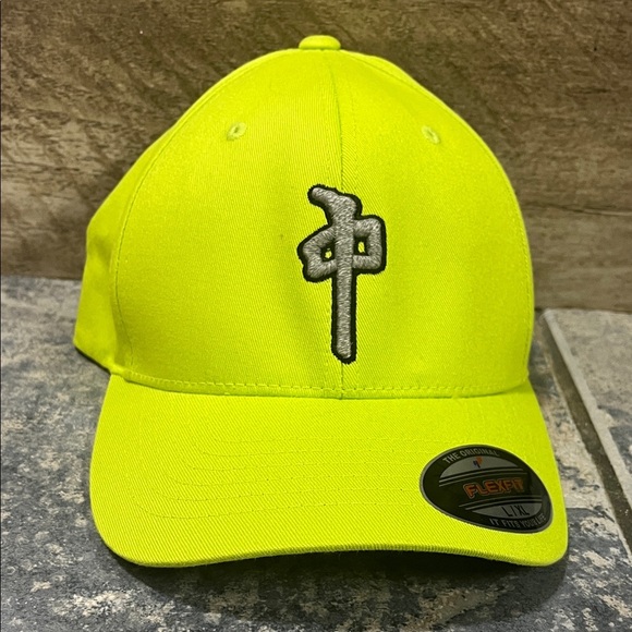 Vintage dead stock RDS (red dragon skateboarding) fitted hat size large/ XL - Picture 1 of 4